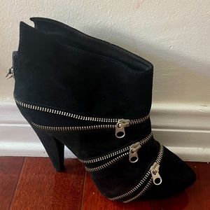 Pour la Victoire Adrian Black Suede All over Zippers Heels Booties Pumps